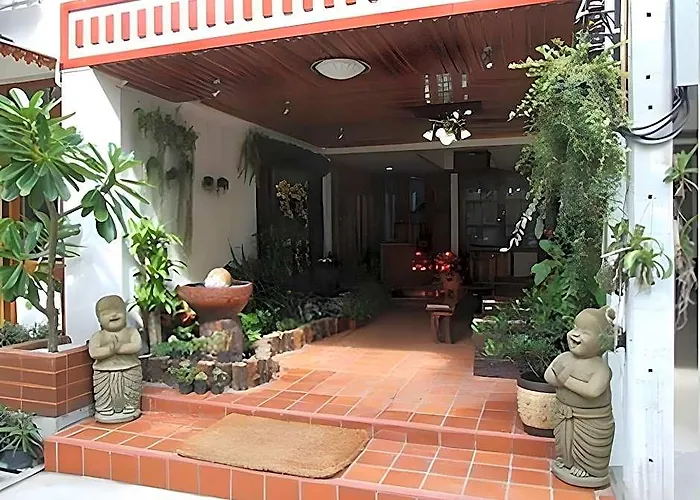 A House Boutique *